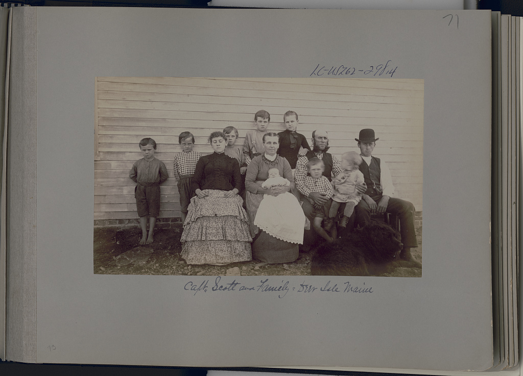 Capt. Scott and family, Deer Isle, Maine, 1884 (Library of Congress)