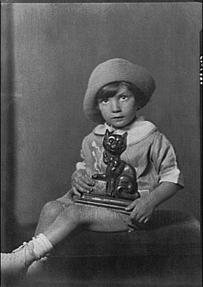 Carlebach child, 1922 (Library of Congress)
