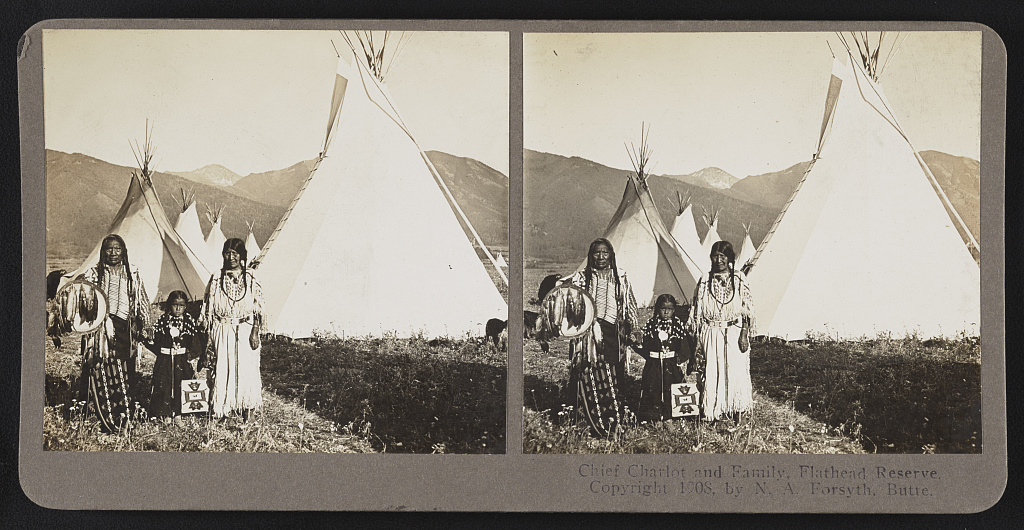 Chief Charlot and family, Flathead Reserve, 1908 (Library of Congress)