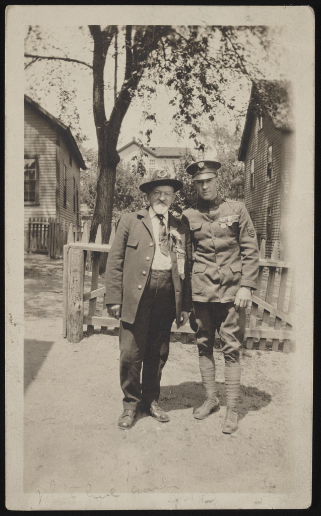 [Civil War veteran Benoni Briggs of G.A.R. Reno Post no. 9 with a World War I soldier], 1917 (Library of Congress)