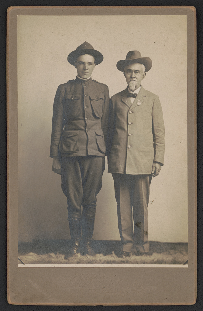 [Civil War veteran James Monroe Fears of Co. K, 27th Mississippi Infantry Regiment and World War I soldier Arch Franklin Fears], 1917 (Library of Congress)