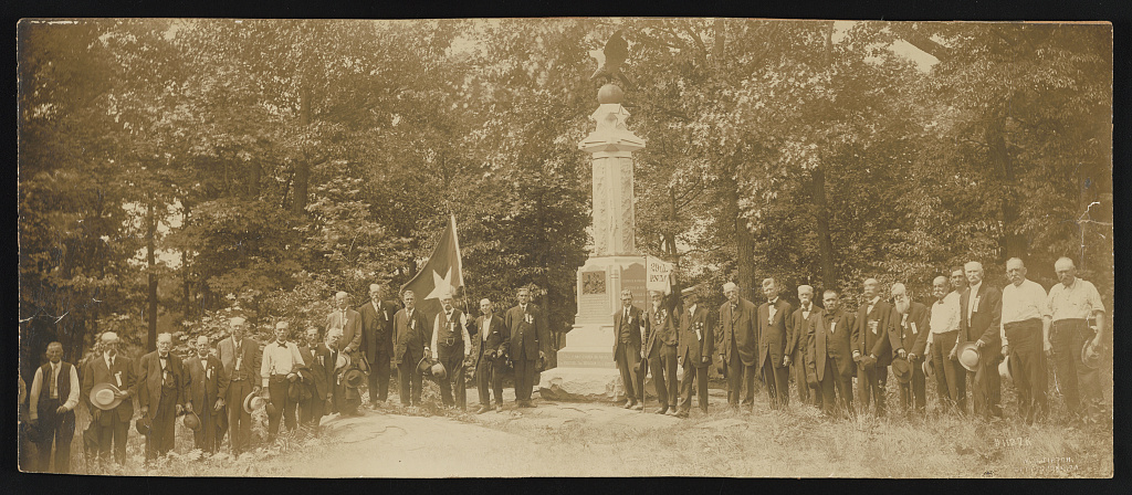 [Civil War veterans of the 29th Pennsylvania Infantry Regiment at monument dedication at Gettysburg, Pennsylvania], 1889 (Library of Congress)