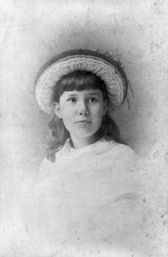 [Ellen Herndon Arthur, head-and-shoulders portrait, facing front], 1883 (Library of Congress)