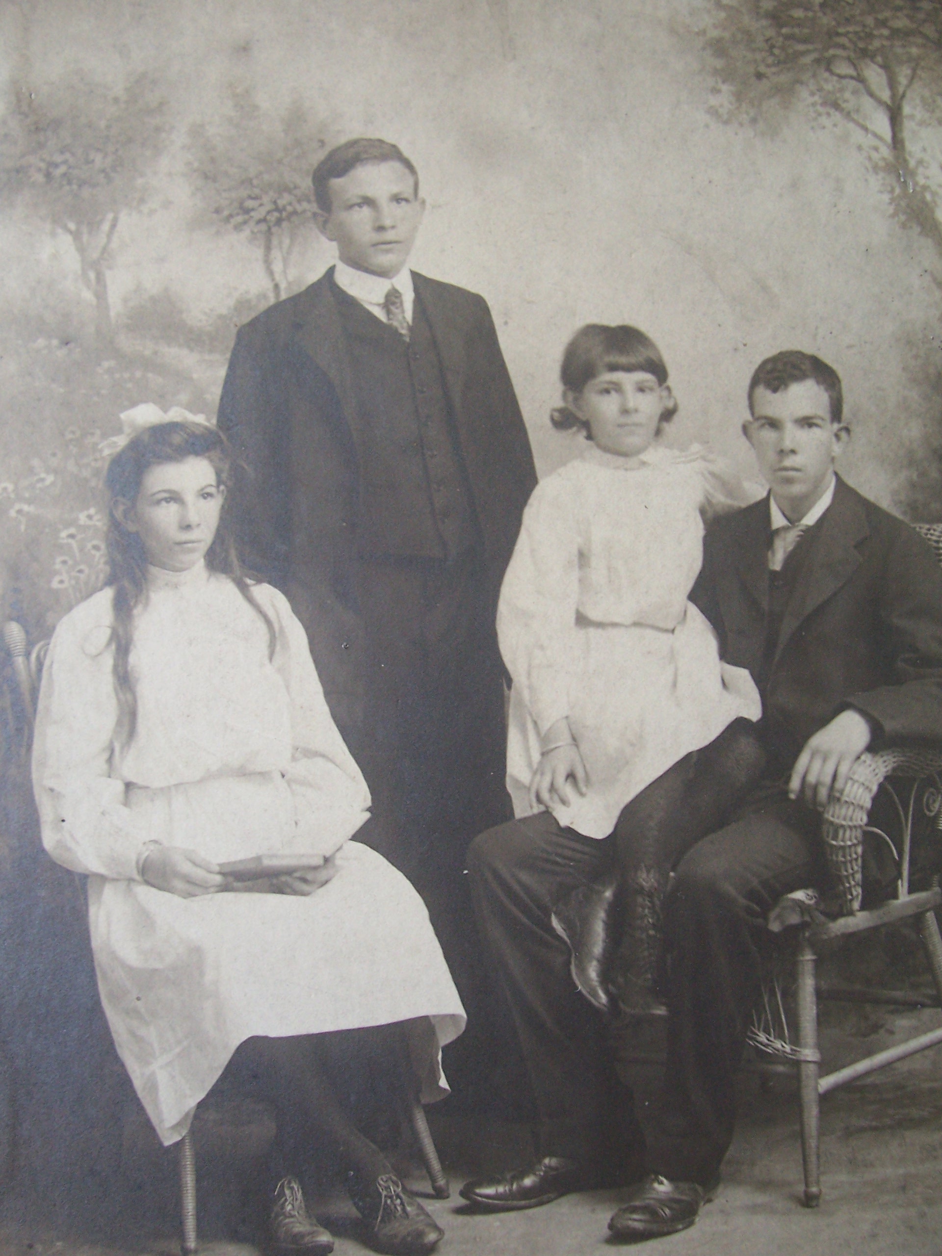 Hon. Thomas B. Oughton family Jamaica #2 c. 1905, 1908 (Internet Archive)