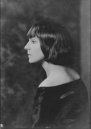 Lohman, Erika, 1930 (Library of Congress)