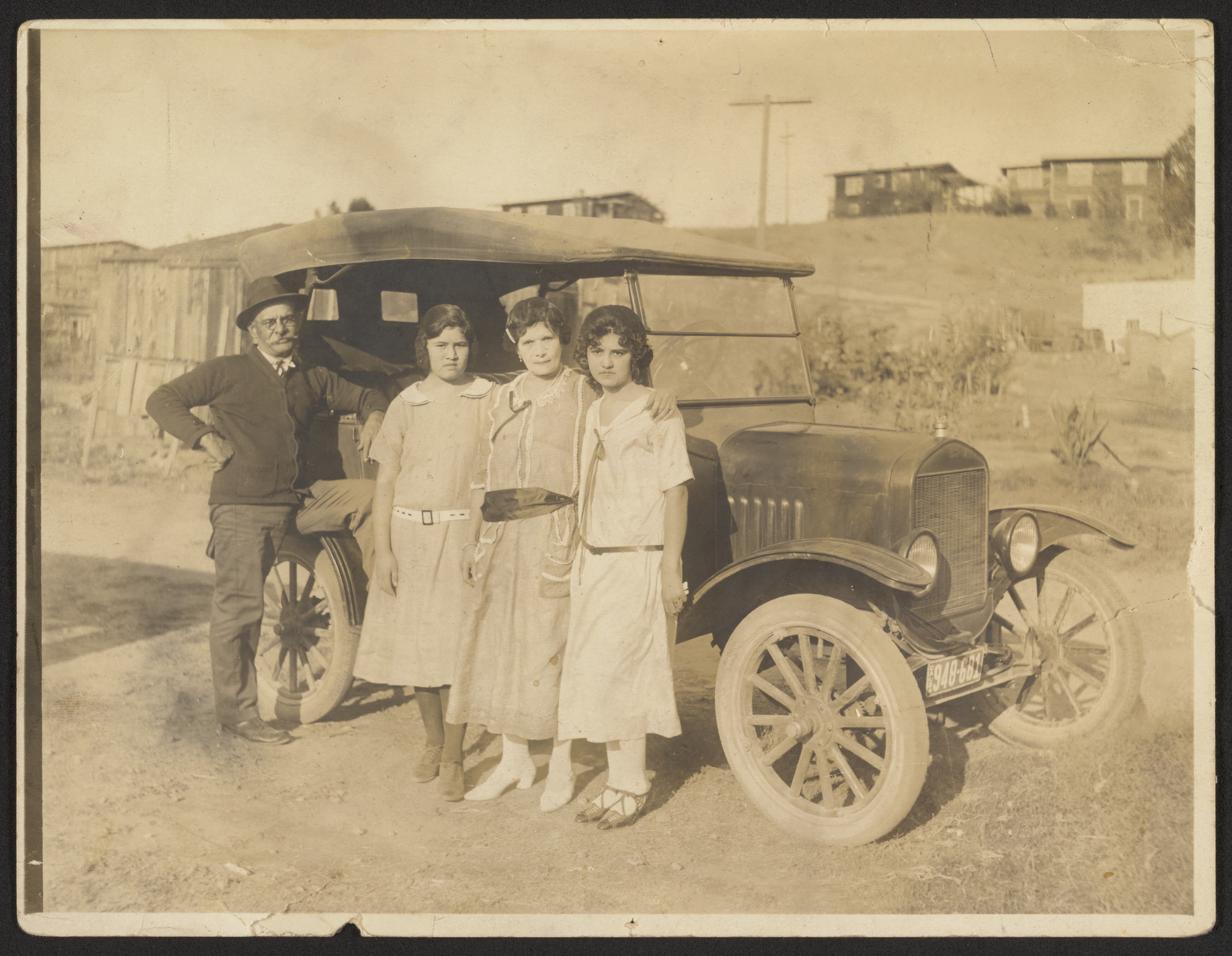 Lopez Family, 1924 (Internet Archive)