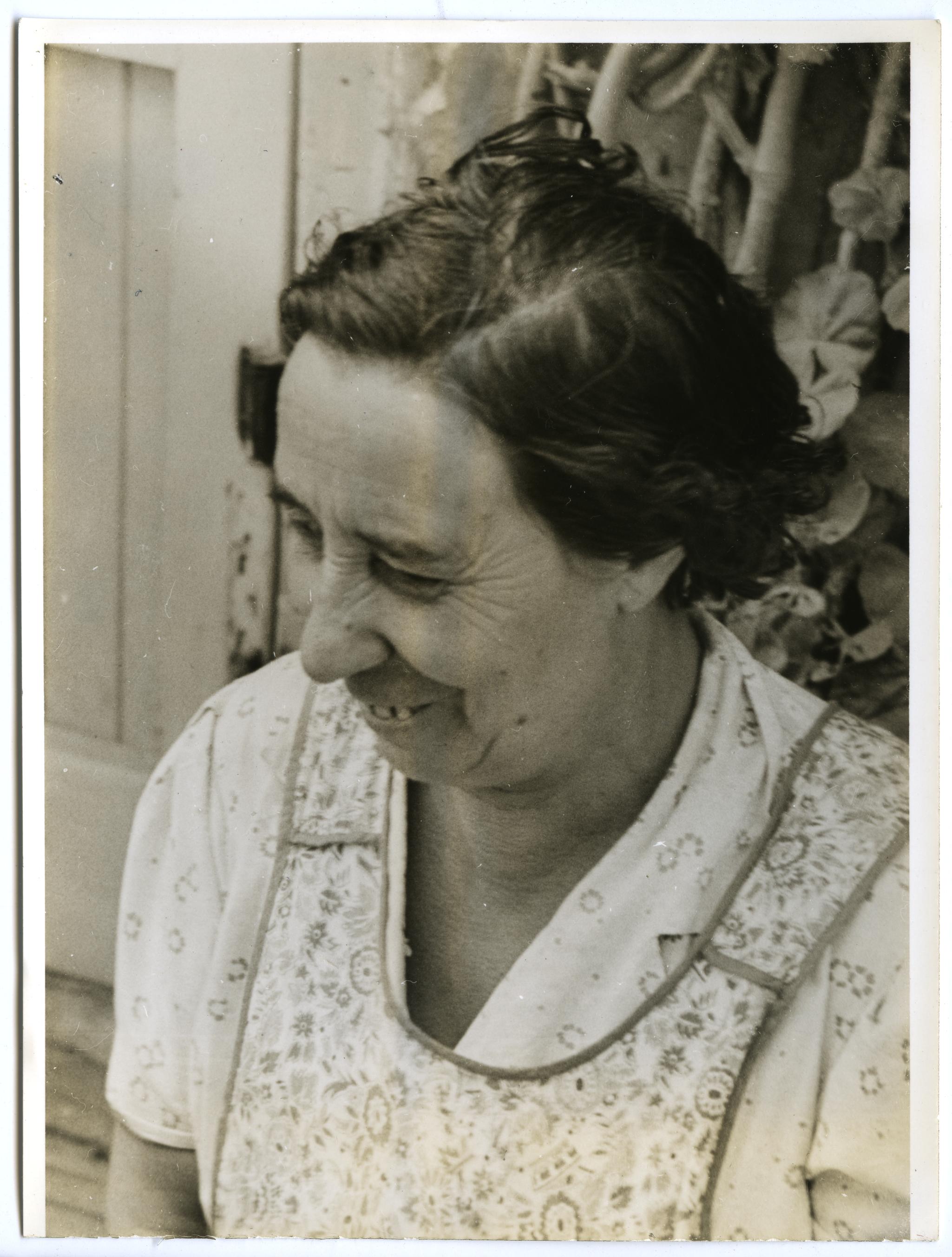 Maria Garcia facing left, 1939 (Library of Congress)