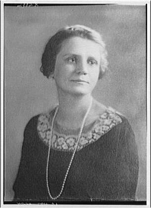 Portrait photographs. Portrait photograph of woman, 1920 (Loc)