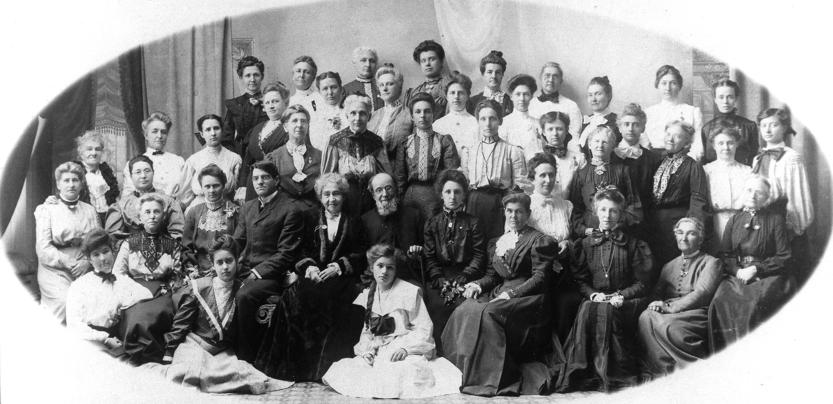 Shades of Riverside - Group Portrait, 1898 (Internet Archive)