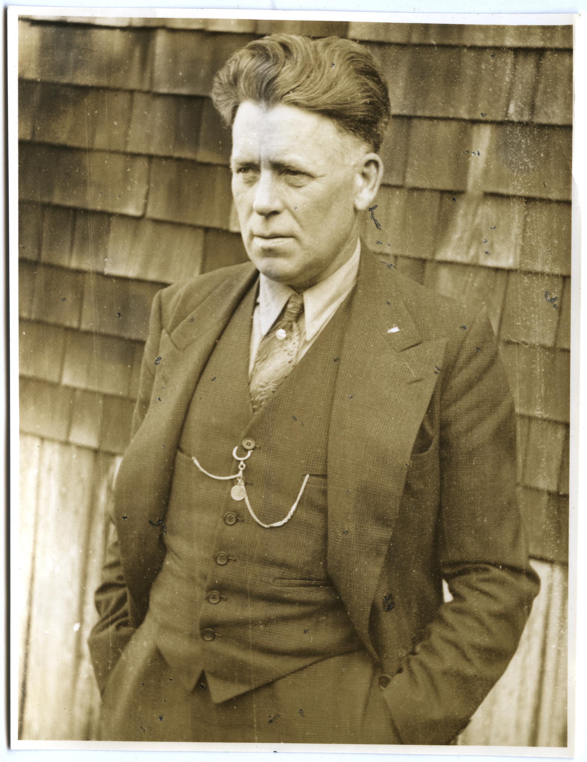 Thodur Einarsson, portrait, photograph, 1939 (Loc)